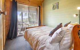 Mole Creek Cabins
